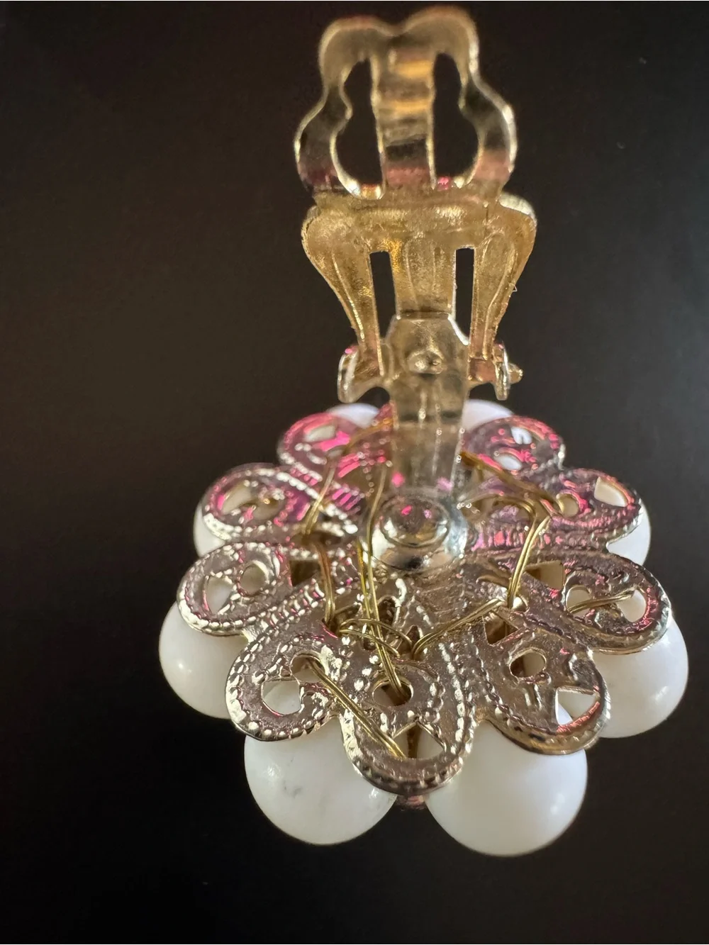 Vintage JAFAN Japan Milk Glass Floral Clip-On Earrings